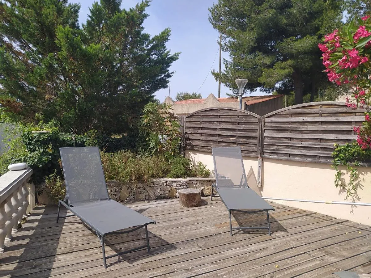Homestay Les Mondes Apartment Ensues-la-Redonne